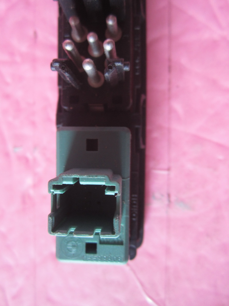 BMW 318i 325i Window Switch 1387388 SWITCH Used Auto Parts